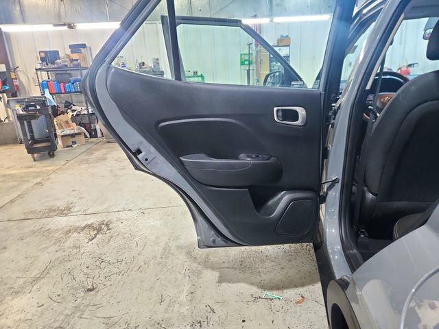 Used 2020 Hyundai Venue SEL w/ Convenience + Premium Package image 45