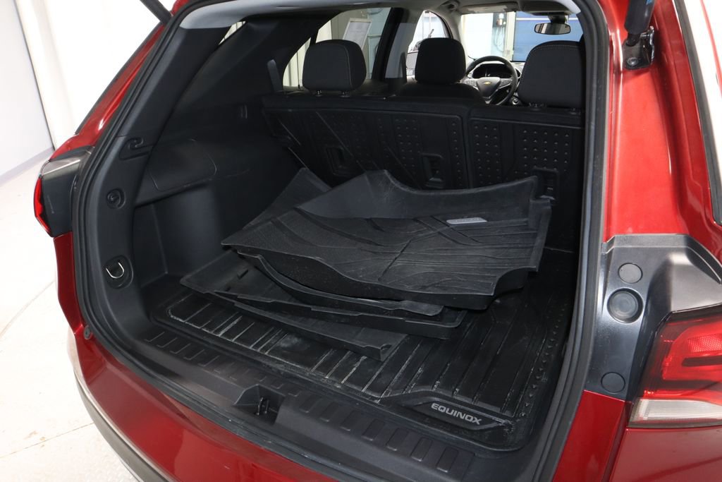 Used 2024 Chevrolet Equinox LT w/ LPO, Floor Liner Package image 19