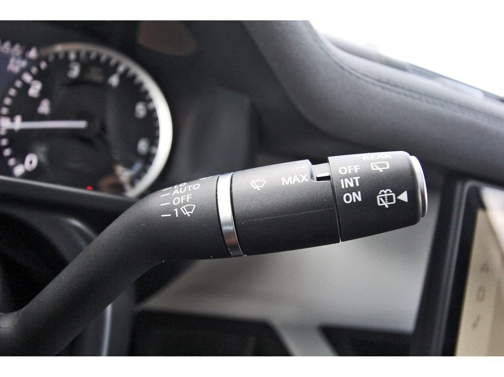 Used 2023 Land Rover Defender 110 AWD/4WD image 18