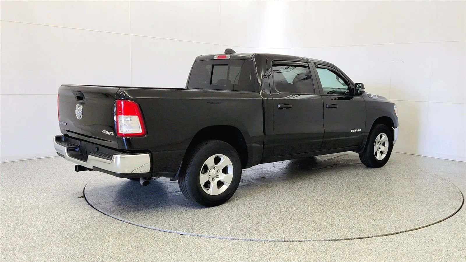 Used 2023 RAM 1500 Big Horn AWD/4WD image 8
