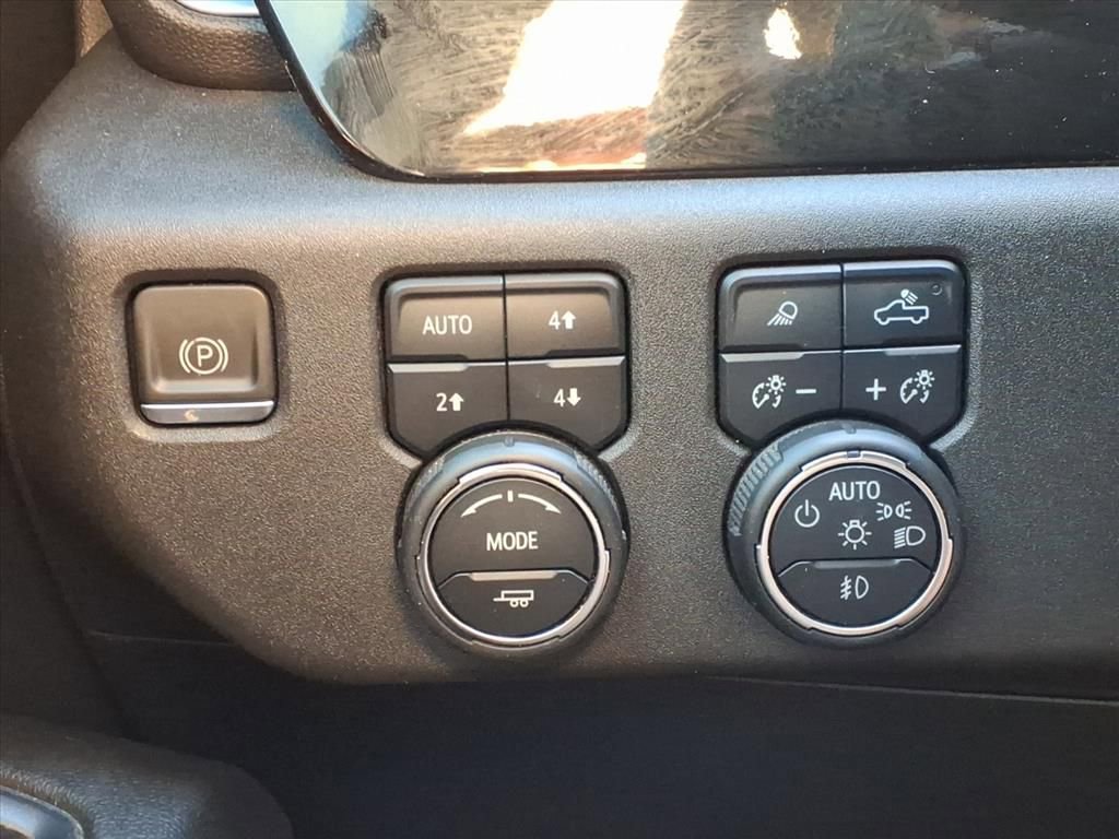 Certified 2023 Chevrolet Silverado 1500 LTZ image 20
