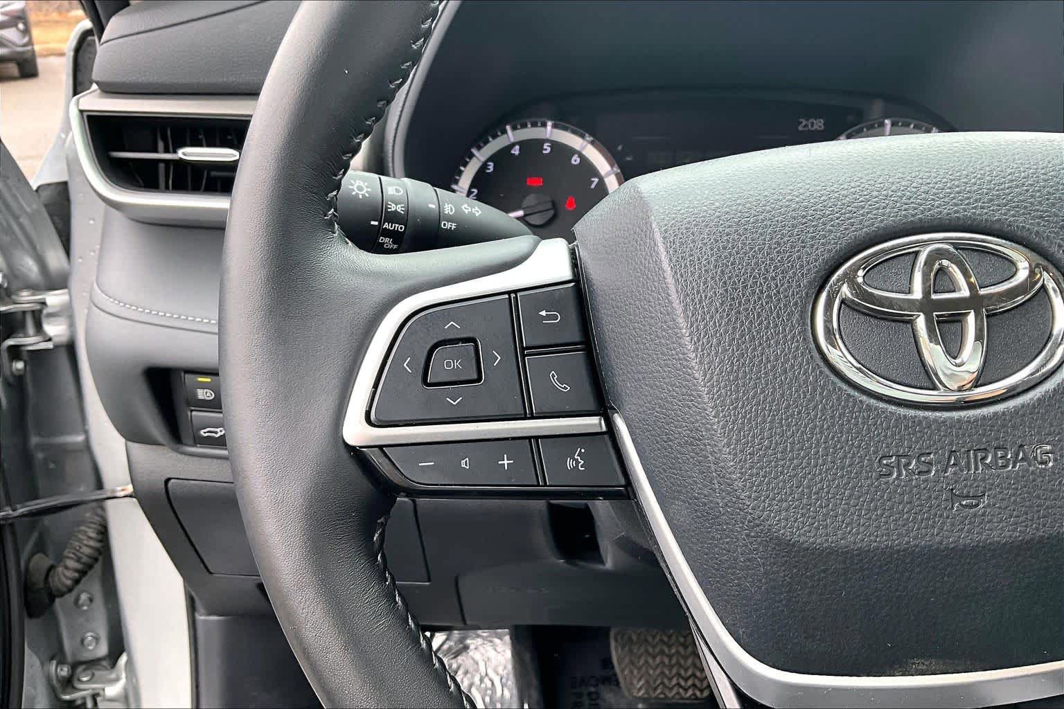 Certified 2024 Toyota Highlander LE AWD/4WD image 24