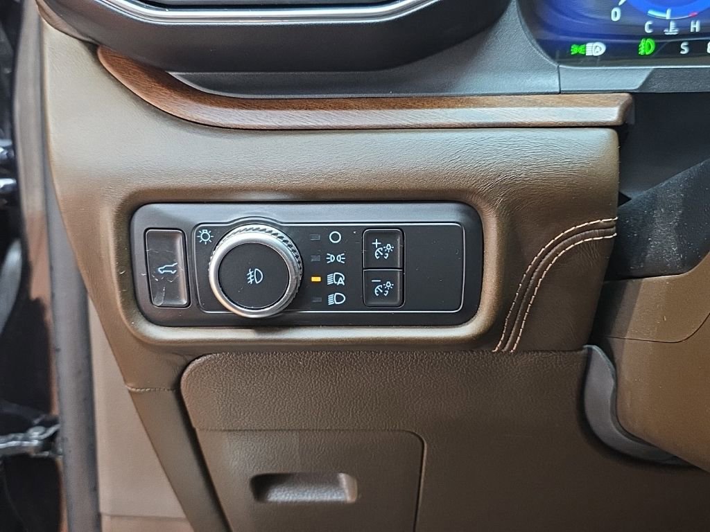 Used 2022 Ford Explorer King Ranch w/ Premium Technology Package image 28