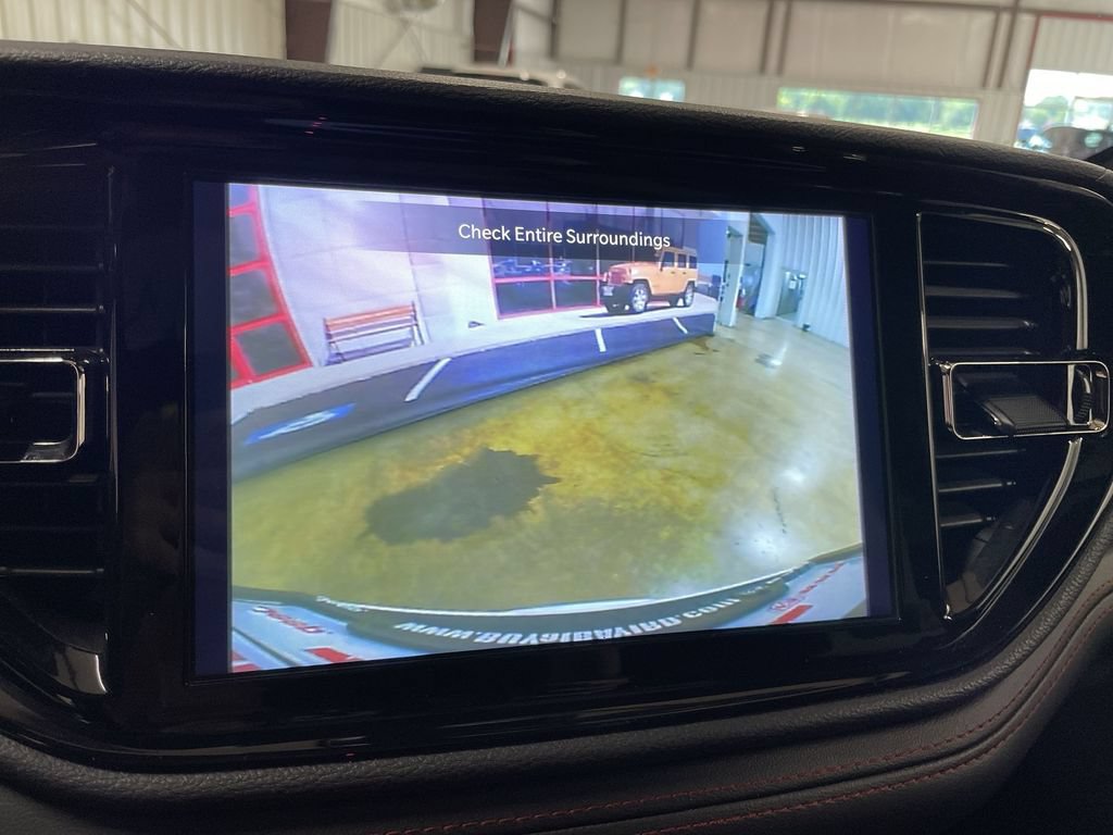 Used 2024 Dodge Durango GT RWD image 19
