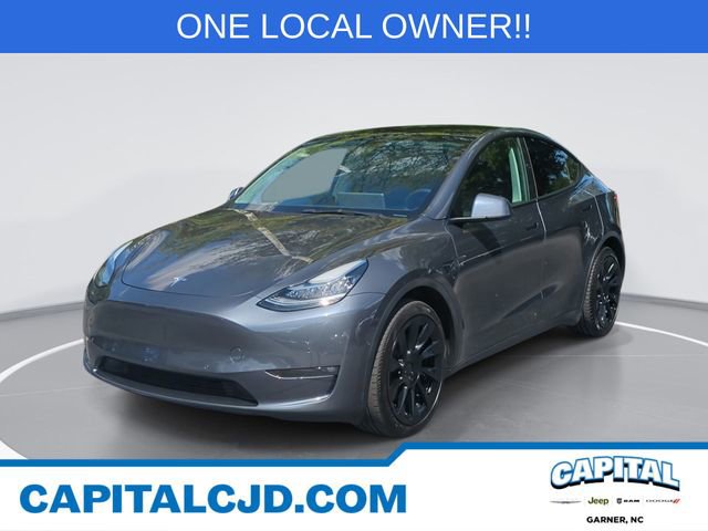 Used 2022 Tesla Model Y Long Range AWD/4WD image 1
