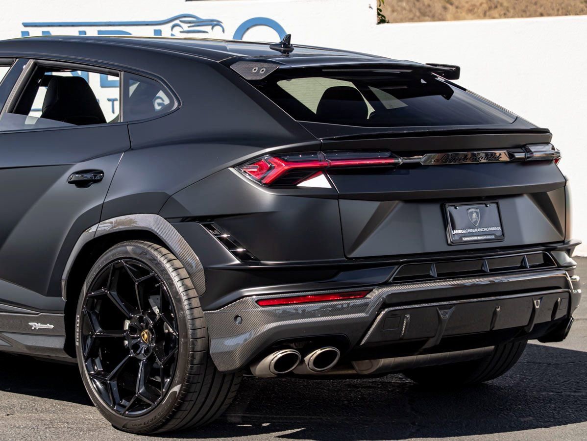 Used 2023 Lamborghini Urus Performante image 10