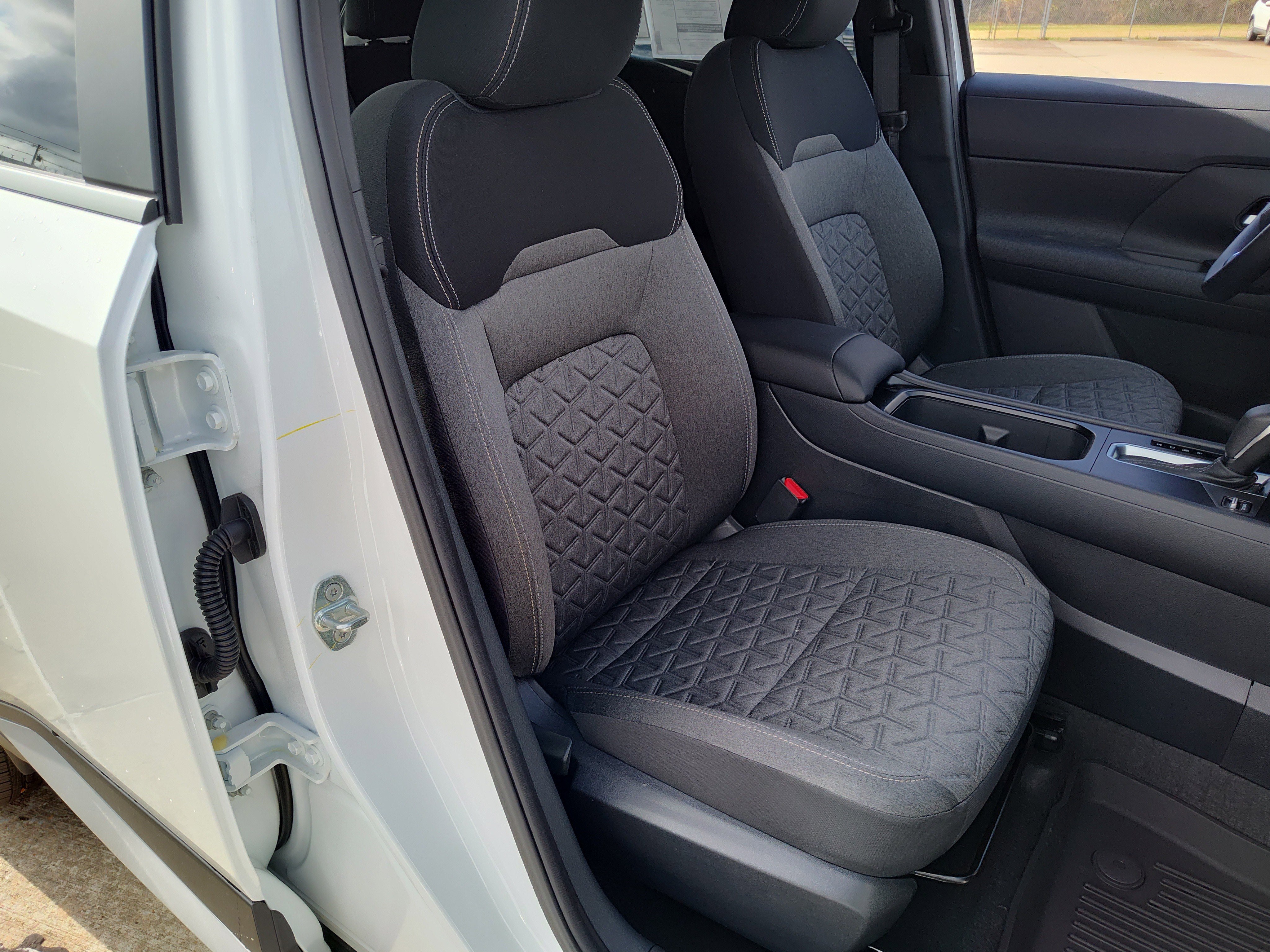 New 2026 Nissan Kicks SV w/ SV Premium Package image 12