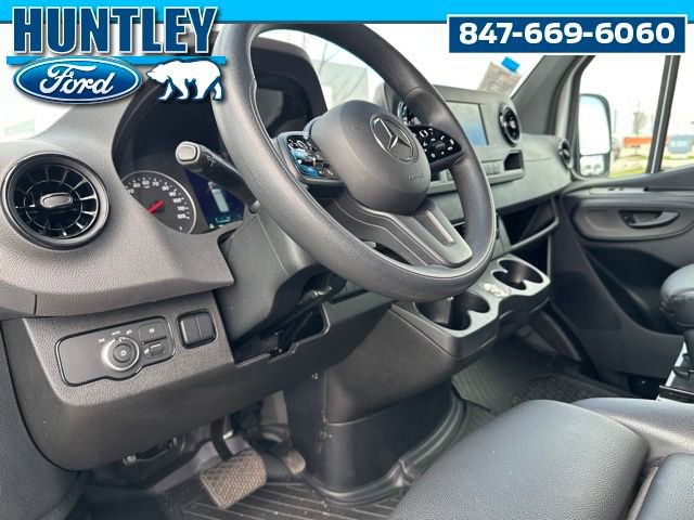 Used 2024 Mercedes-Benz Sprinter 2500 w/ Parking Package image 16