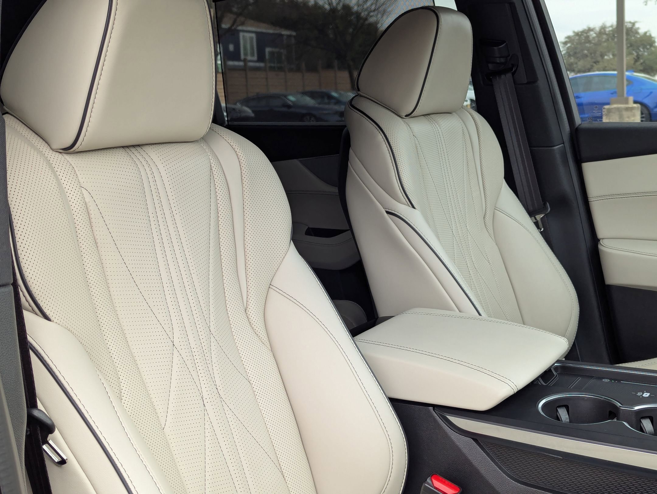 Used 2025 Acura MDX A-Spec image 30