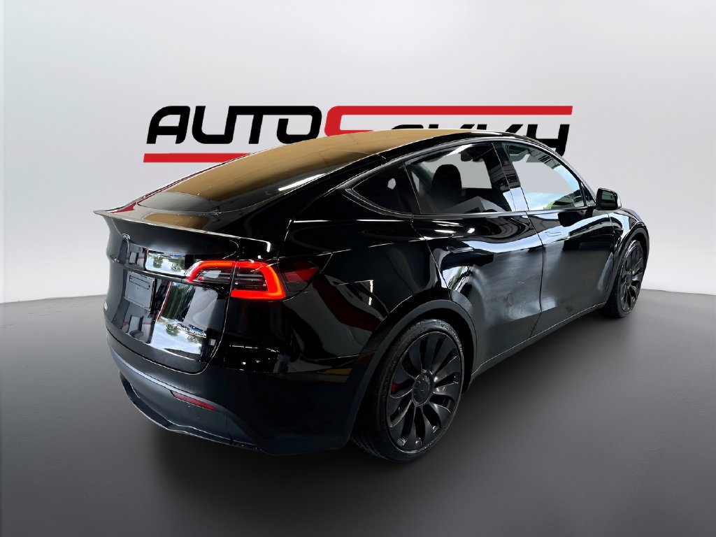 Used 2024 Tesla Model Y Performance AWD/4WD image 7