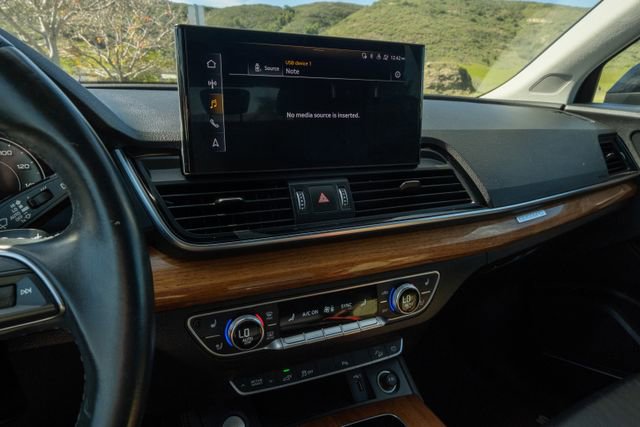 Used 2021 Audi Q5 e Premium Plus w/ Premium Plus Package image 14