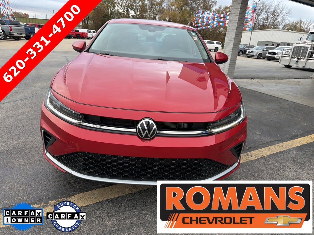 Used 2025 Volkswagen Jetta SE image 8