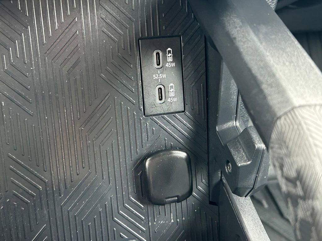Used 2024 Toyota Tacoma TRD Off-Road AWD/4WD image 31