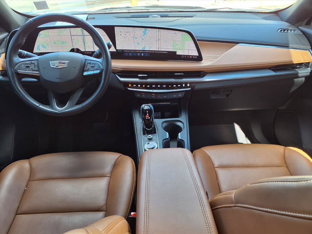 Used 2024 Cadillac XT4 Premium Luxury FWD image 11