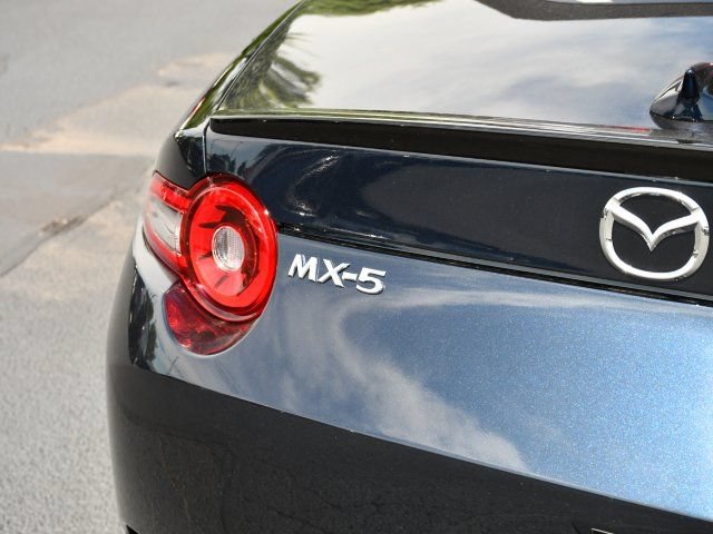 New 2026 MAZDA MX-5 Miata Club w/ Weather Package RWD image 20