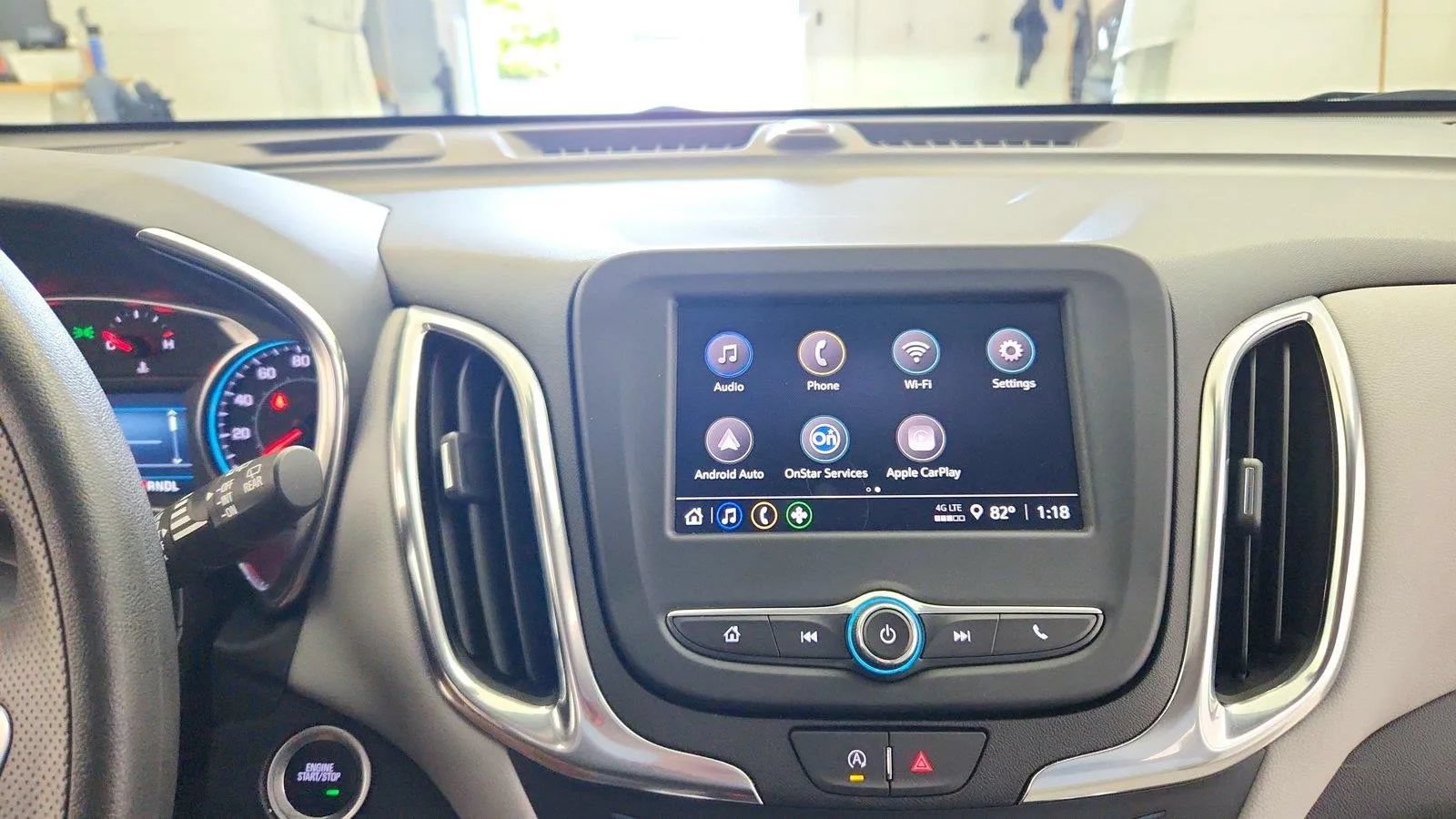 Used 2024 Chevrolet Equinox LS w/ LS Convenience Package FWD image 17