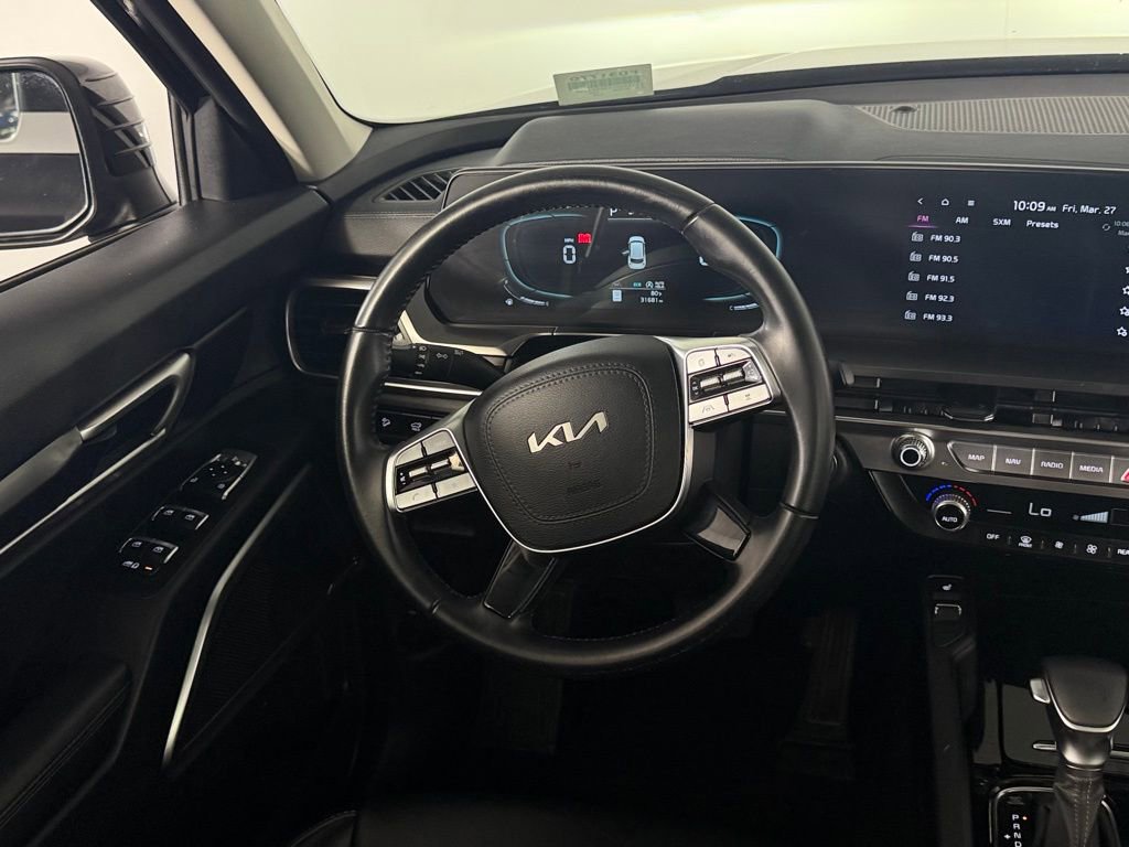 Used 2025 Kia Telluride S image 13
