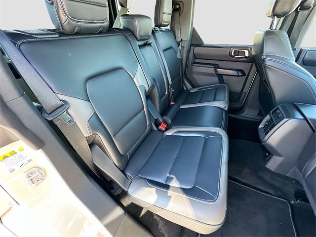 Used 2025 Ford Bronco Outer Banks image 26
