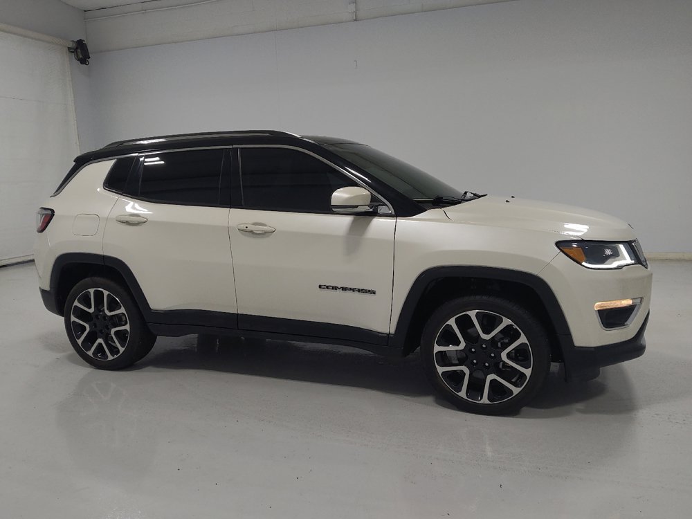 Used 2021 Jeep Compass Limited w/ Sun and Sound Group AWD/4WD image 11