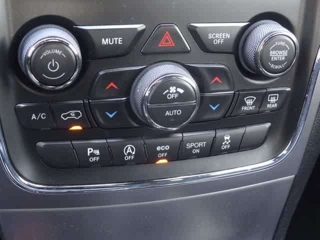 Used 2019 Jeep Grand Cherokee Laredo RWD image 30