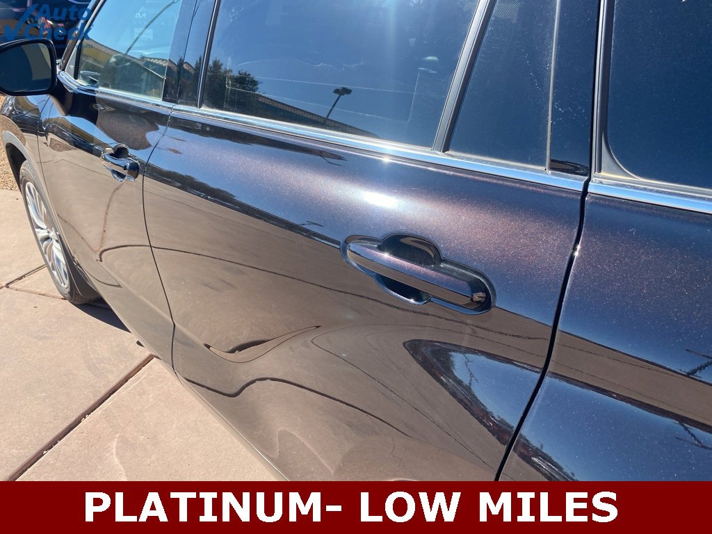 Used 2022 Toyota Highlander Platinum image 17