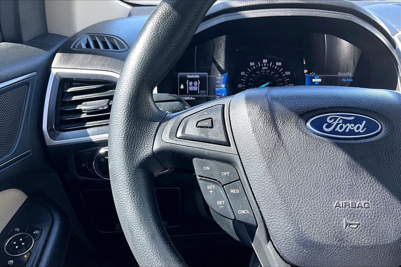 Used 2024 Ford Edge SE image 11