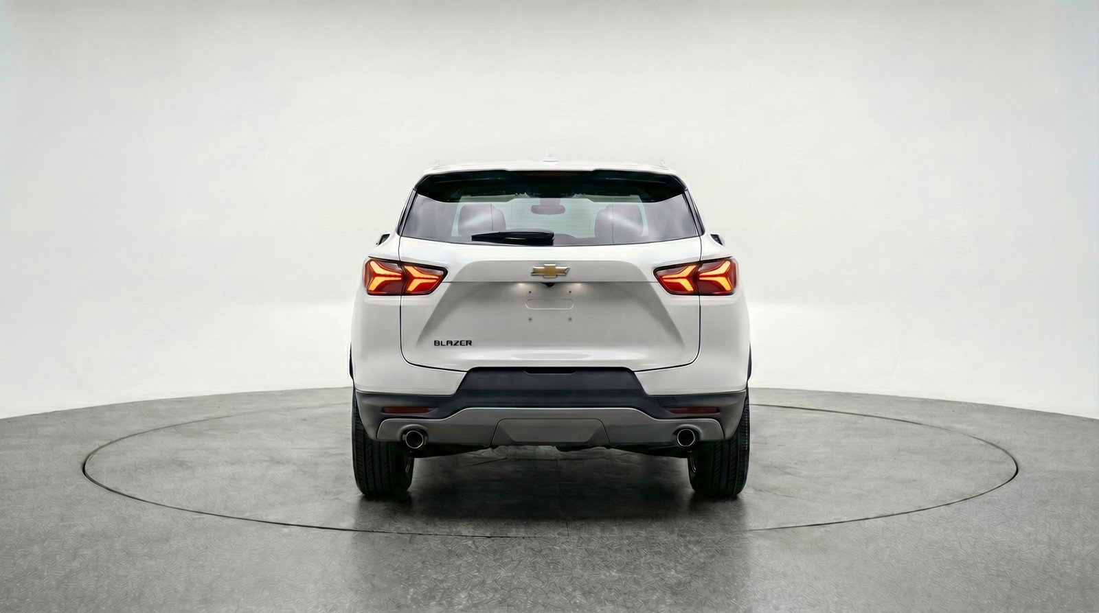 Used 2025 Chevrolet Blazer LT FWD image 7