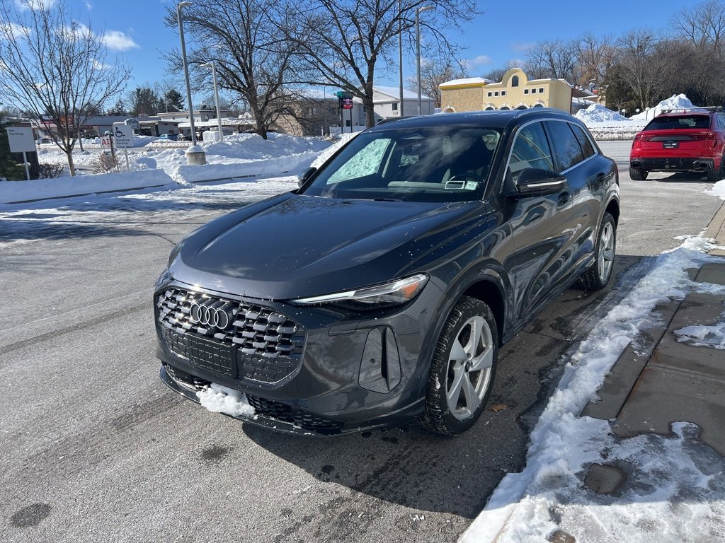 Used 2025 Audi Q5 Premium Plus w/ Premium Plus image 46