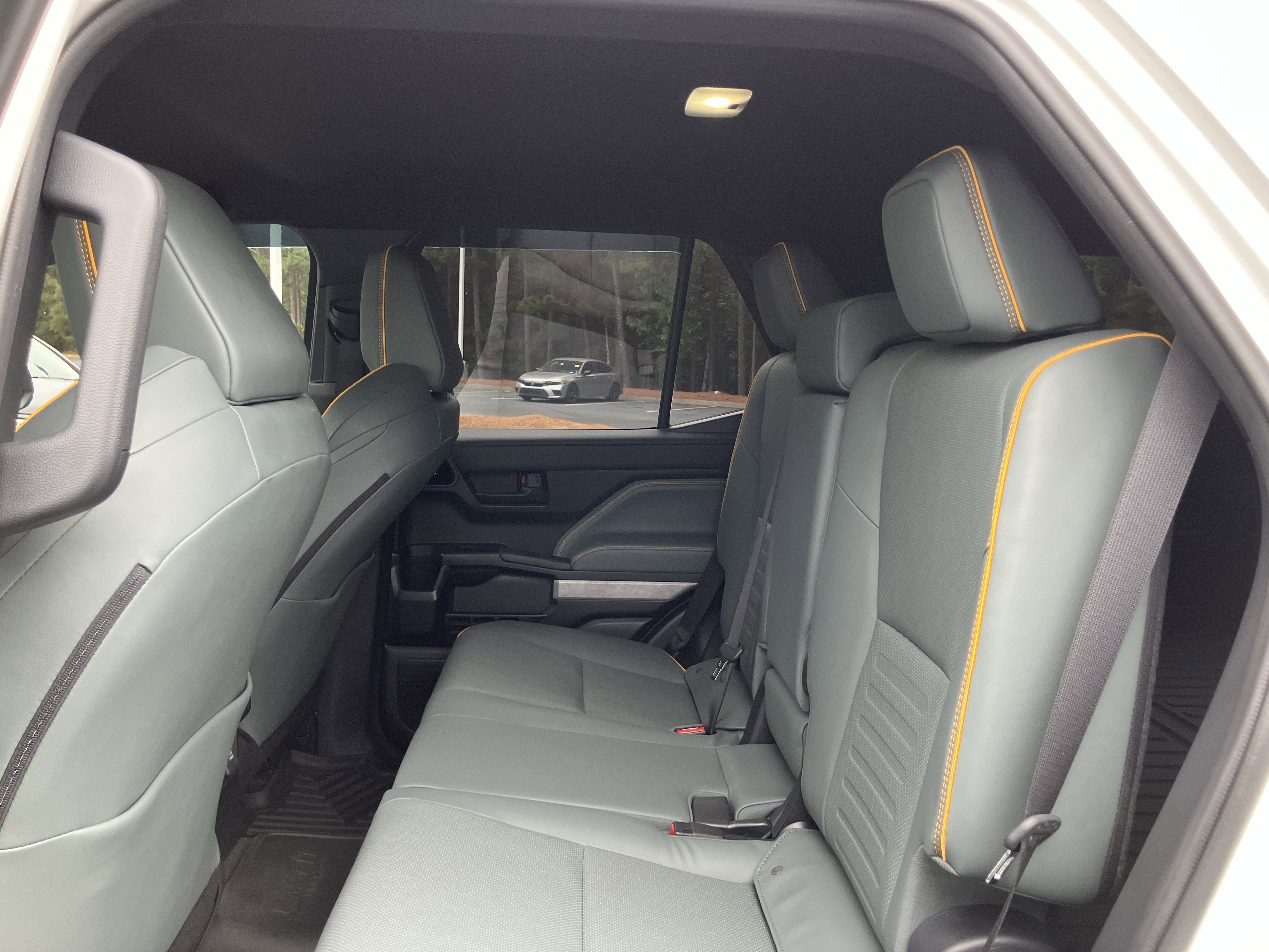 Used 2025 Toyota 4Runner Trailhunter AWD/4WD image 32