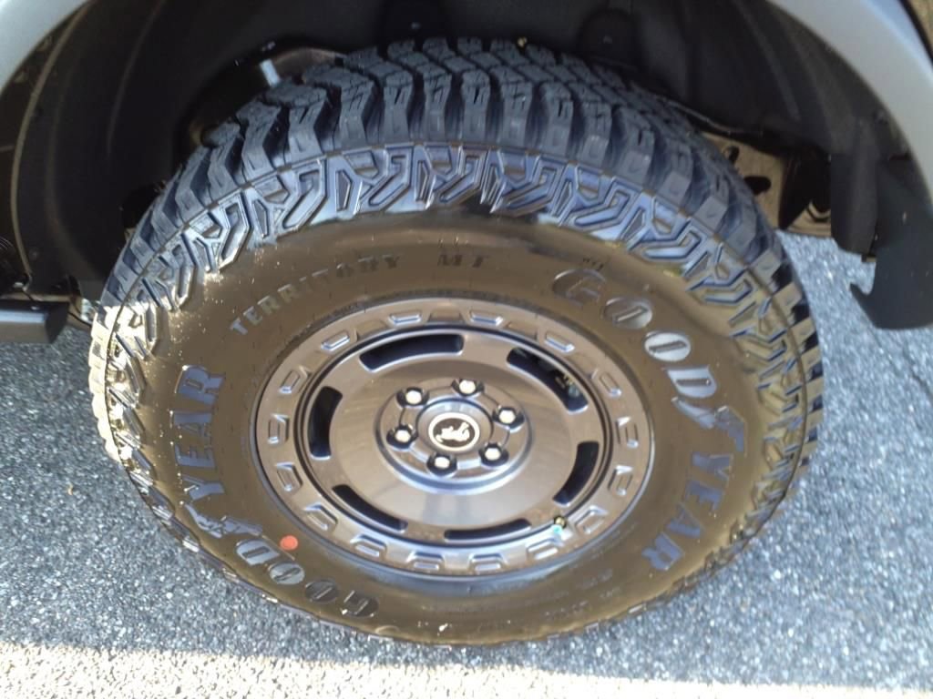 New 2024 Ford Bronco Black Diamond image 8