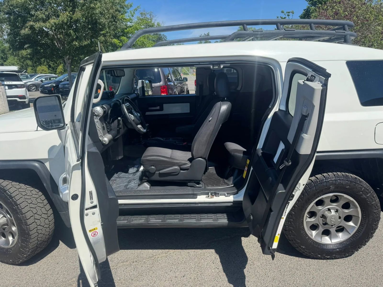 Used 2012 Toyota FJ Cruiser 4WD w/ Upgrade Pkg image 34