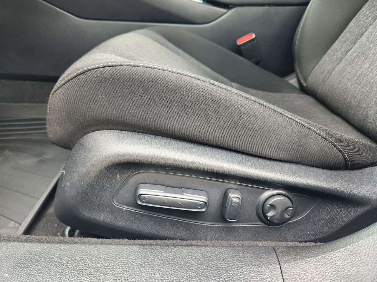 Used 2025 Honda Accord SE image 23