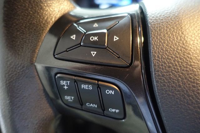 Used 2018 Ford Explorer XLT w/ Equipment Group 202A AWD/4WD image 13