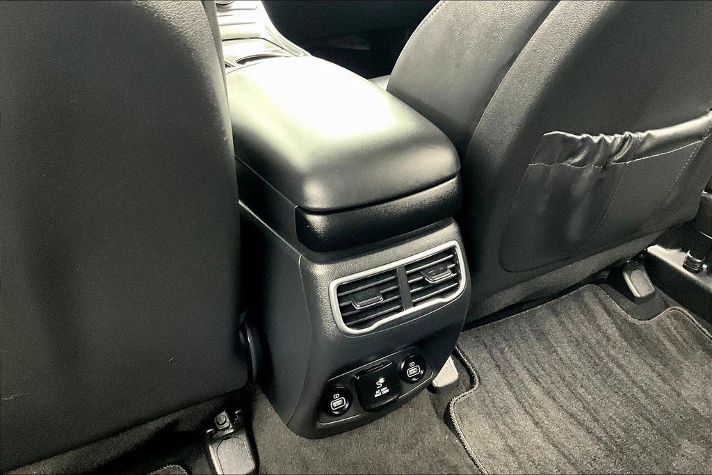 Used 2022 Hyundai Santa Fe Limited image 33