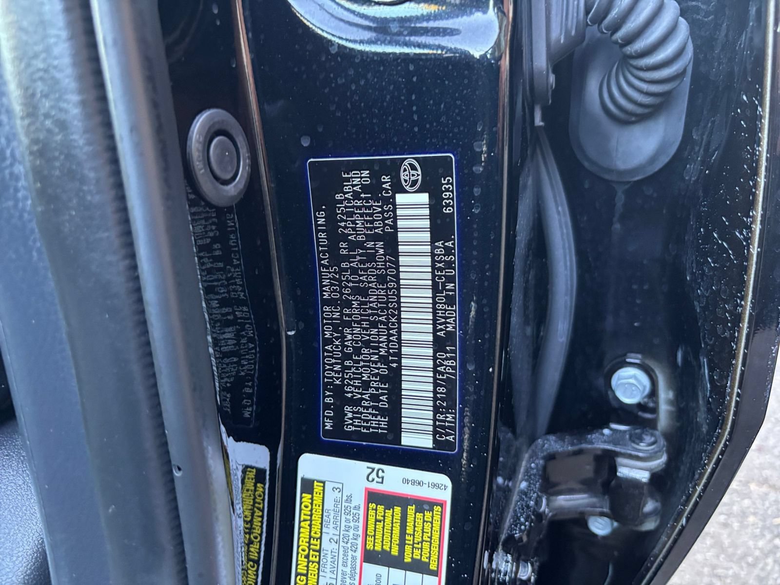 Used 2025 Toyota Camry SE FWD image 28