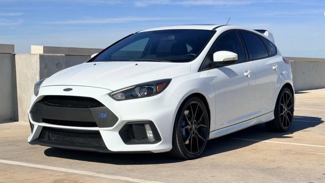 Used 2017 Ford Focus RS image 3