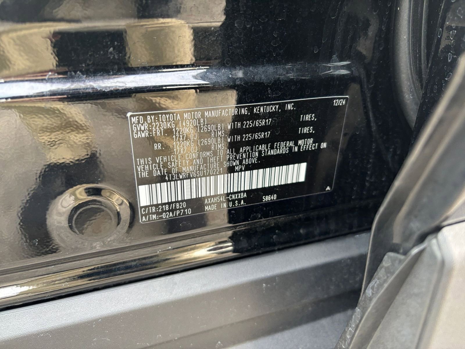 Used 2025 Toyota RAV4 LE image 30