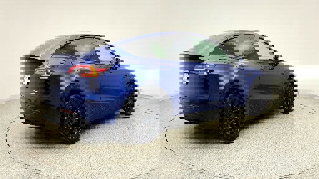 Used 2020 Tesla Model Y Long Range image 5