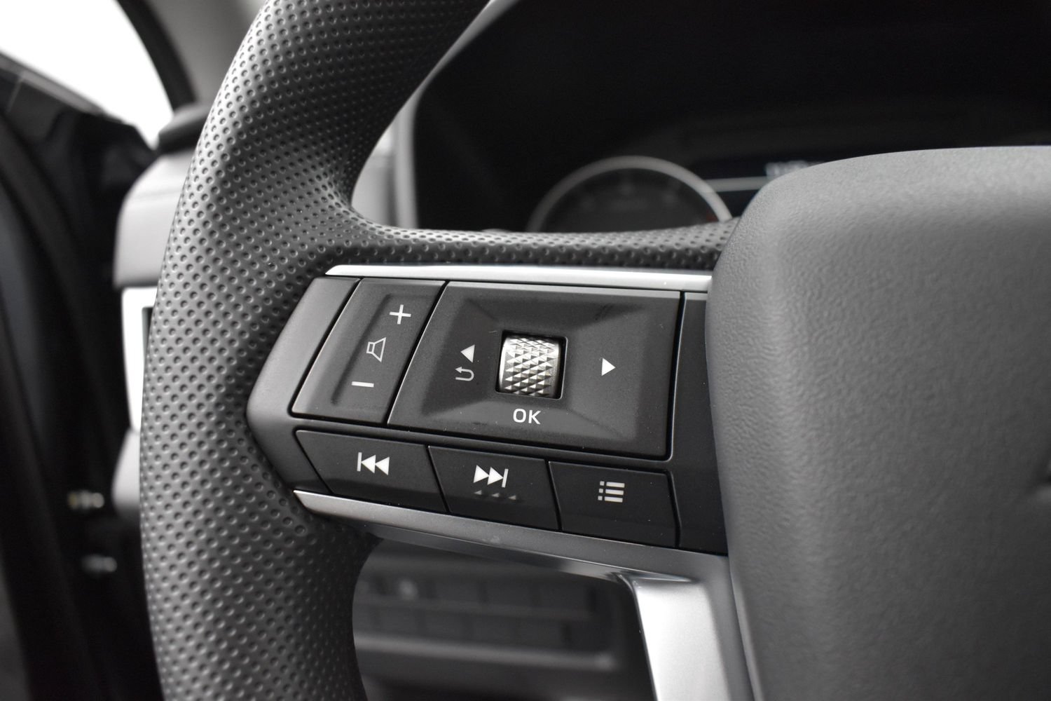 New 2026 Mitsubishi Outlander ES FWD image 5