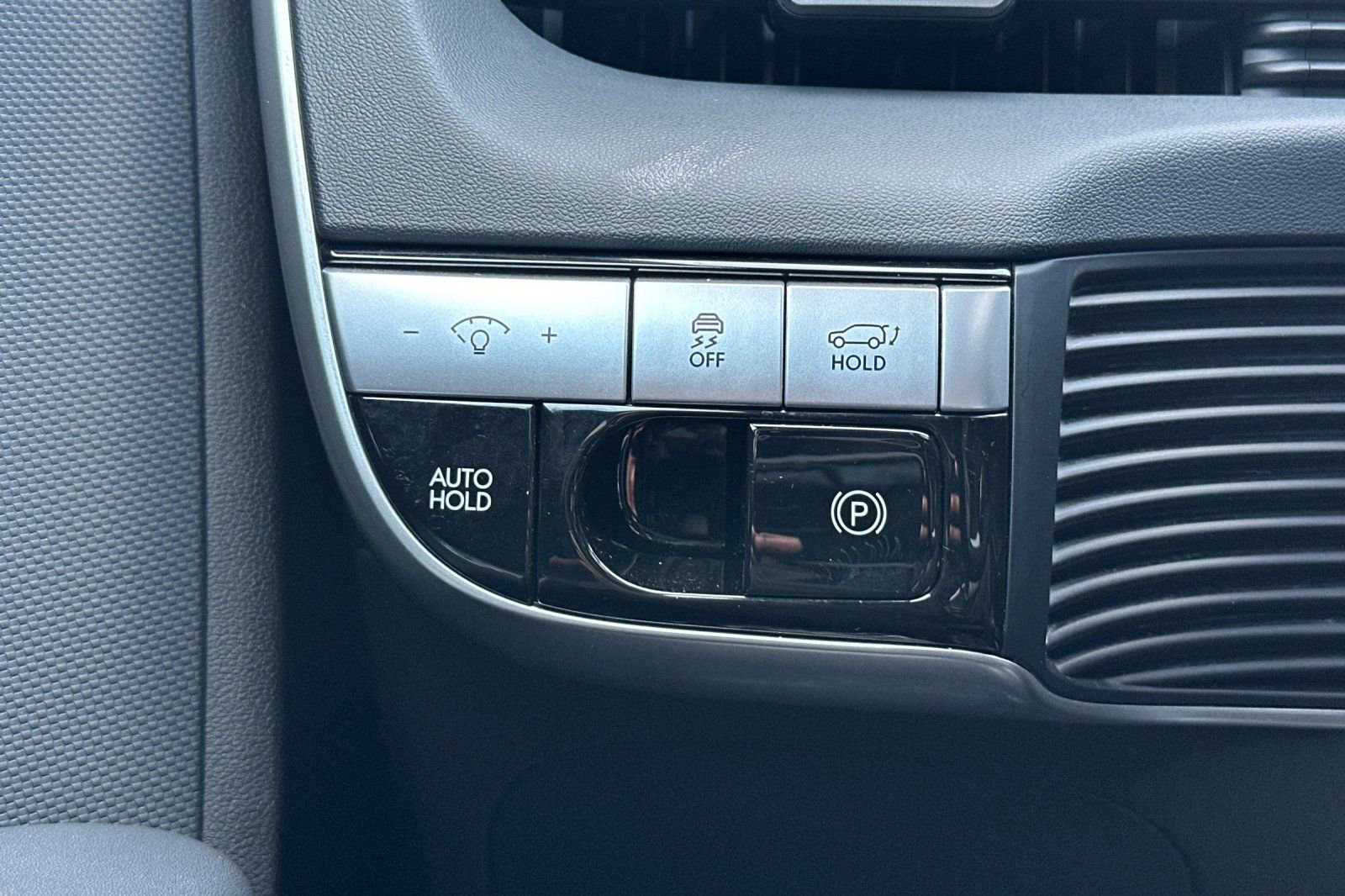 Used 2024 Hyundai Ioniq 5 SEL image 32