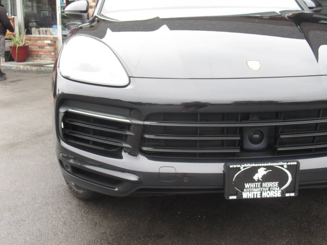 Used 2019 Porsche Cayenne AWD/4WD image 3