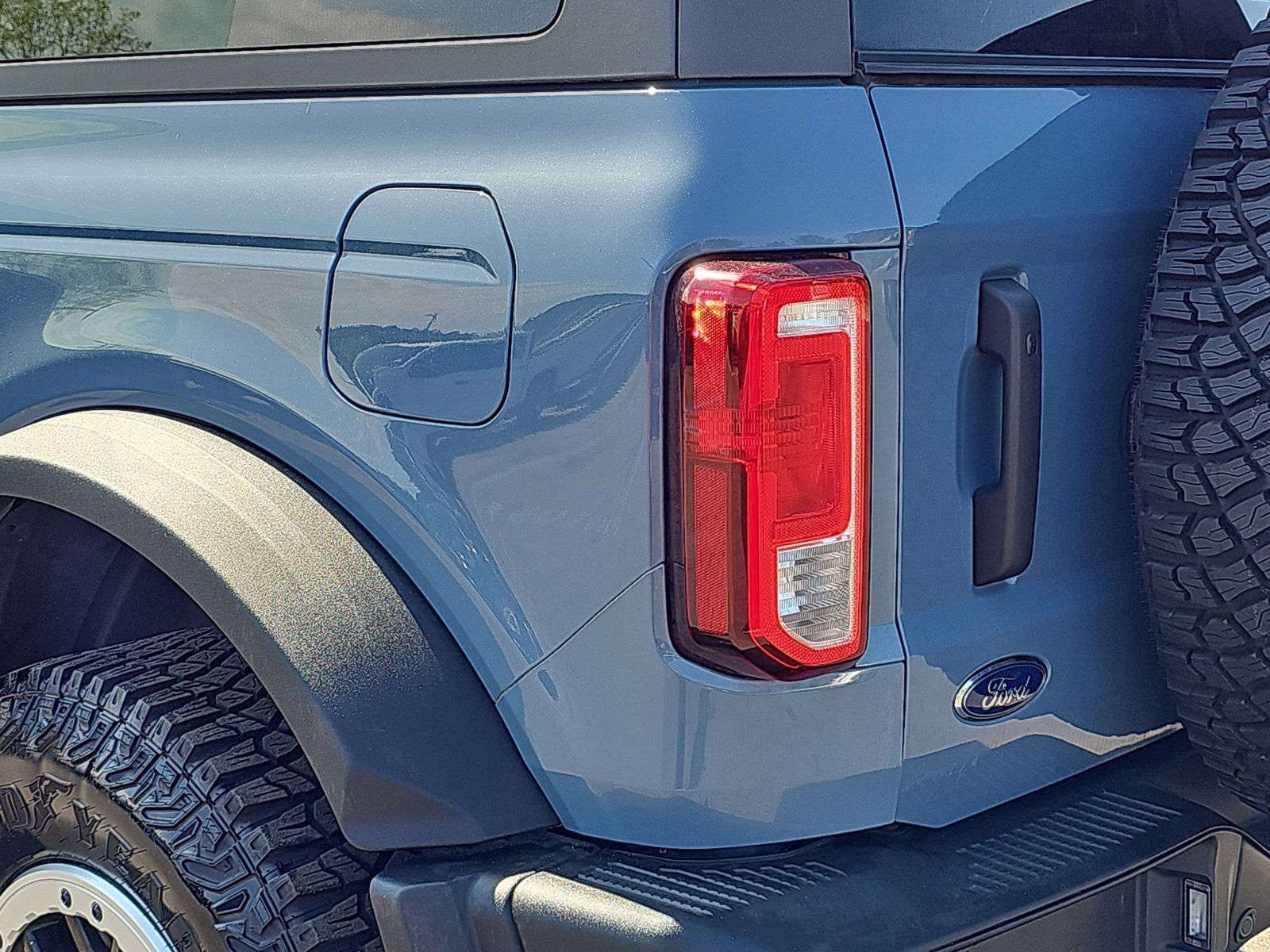 Used 2023 Ford Bronco Black Diamond w/ Sasquatch Package image 35