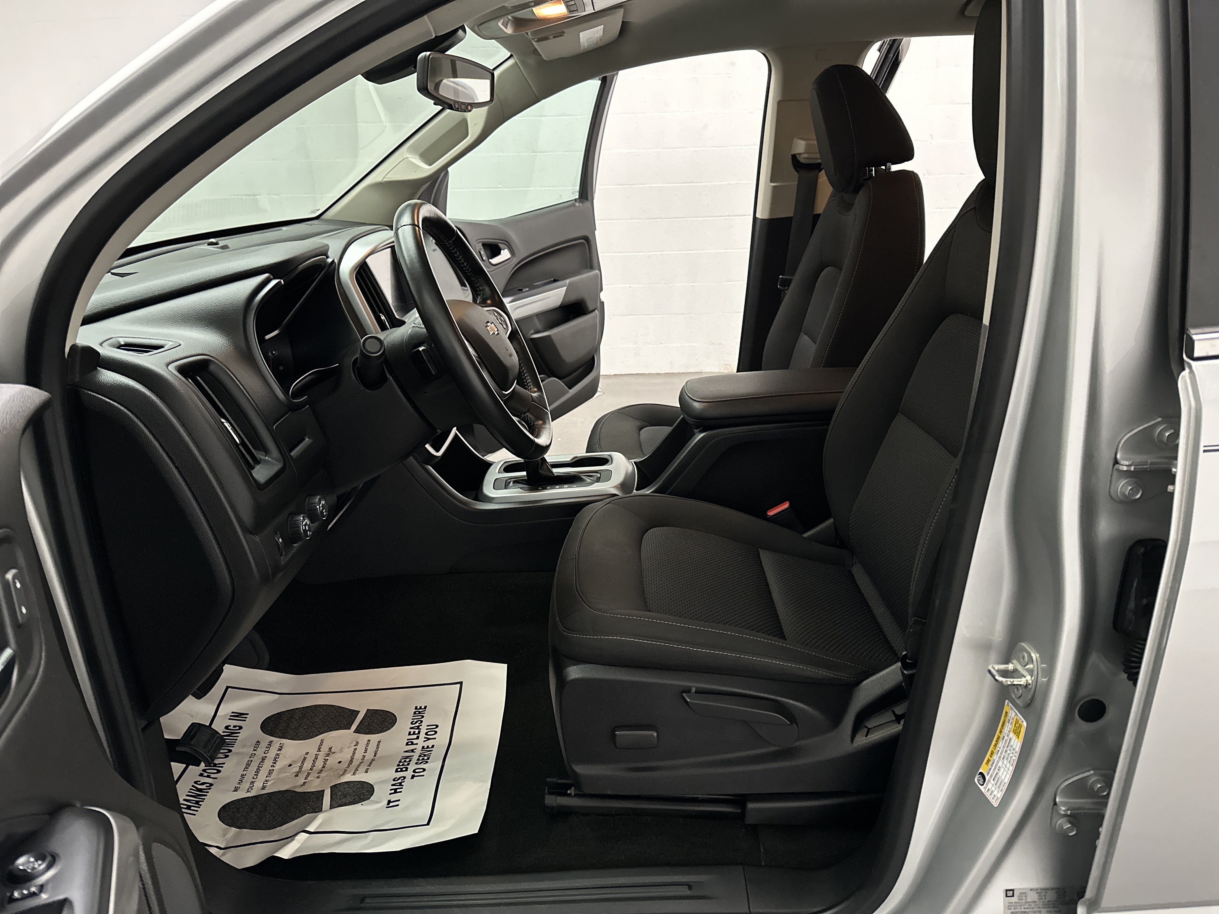 Used 2018 Chevrolet Colorado LT w/ LT Convenience Package AWD/4WD image 19