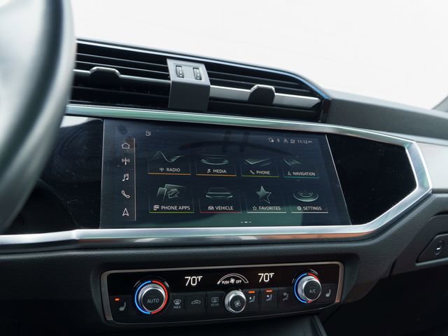 Used 2022 Audi Q3 2.0T Premium Plus image 25