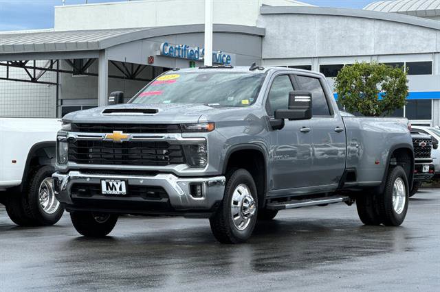 New 2026 Chevrolet Silverado 3500 LT w/ All Star Edition image 8