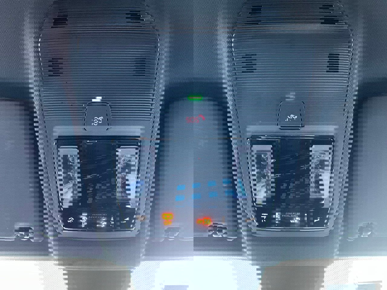 Used 2025 Volkswagen Atlas Cross Sport SE image 17