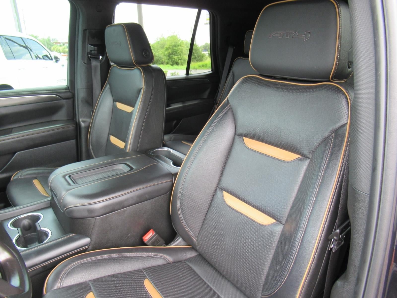 Used 2024 GMC Yukon AT4 w/ Technology Package AWD/4WD image 17