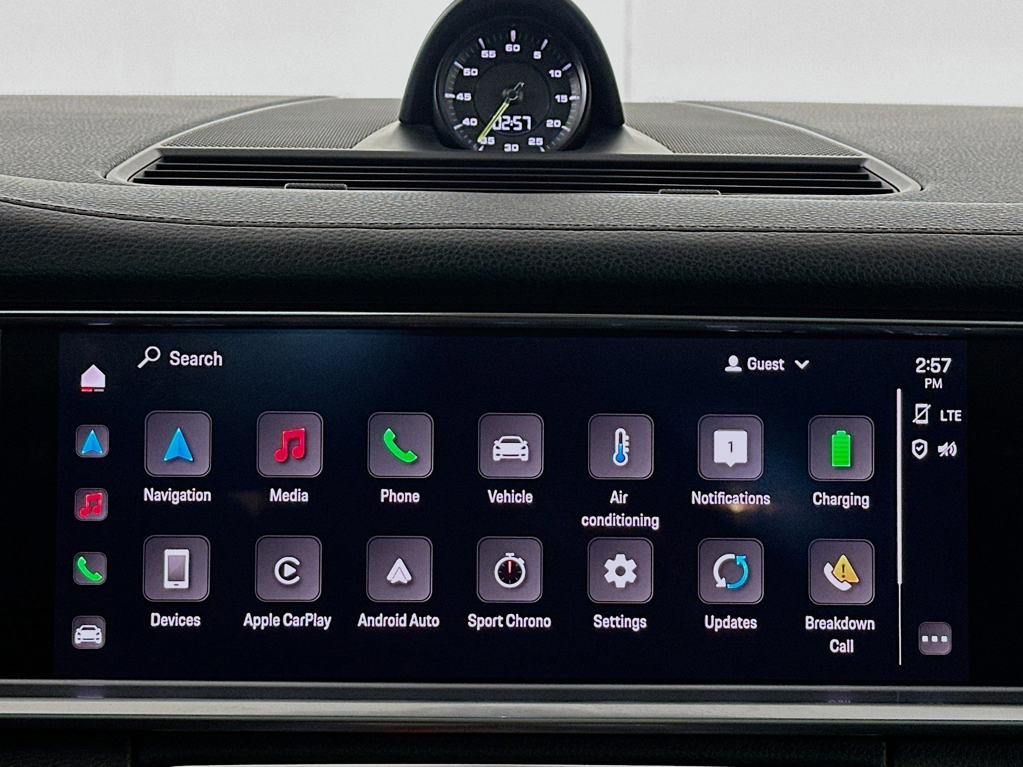 Used 2023 Porsche Panamera 4 Platinum Edition image 12