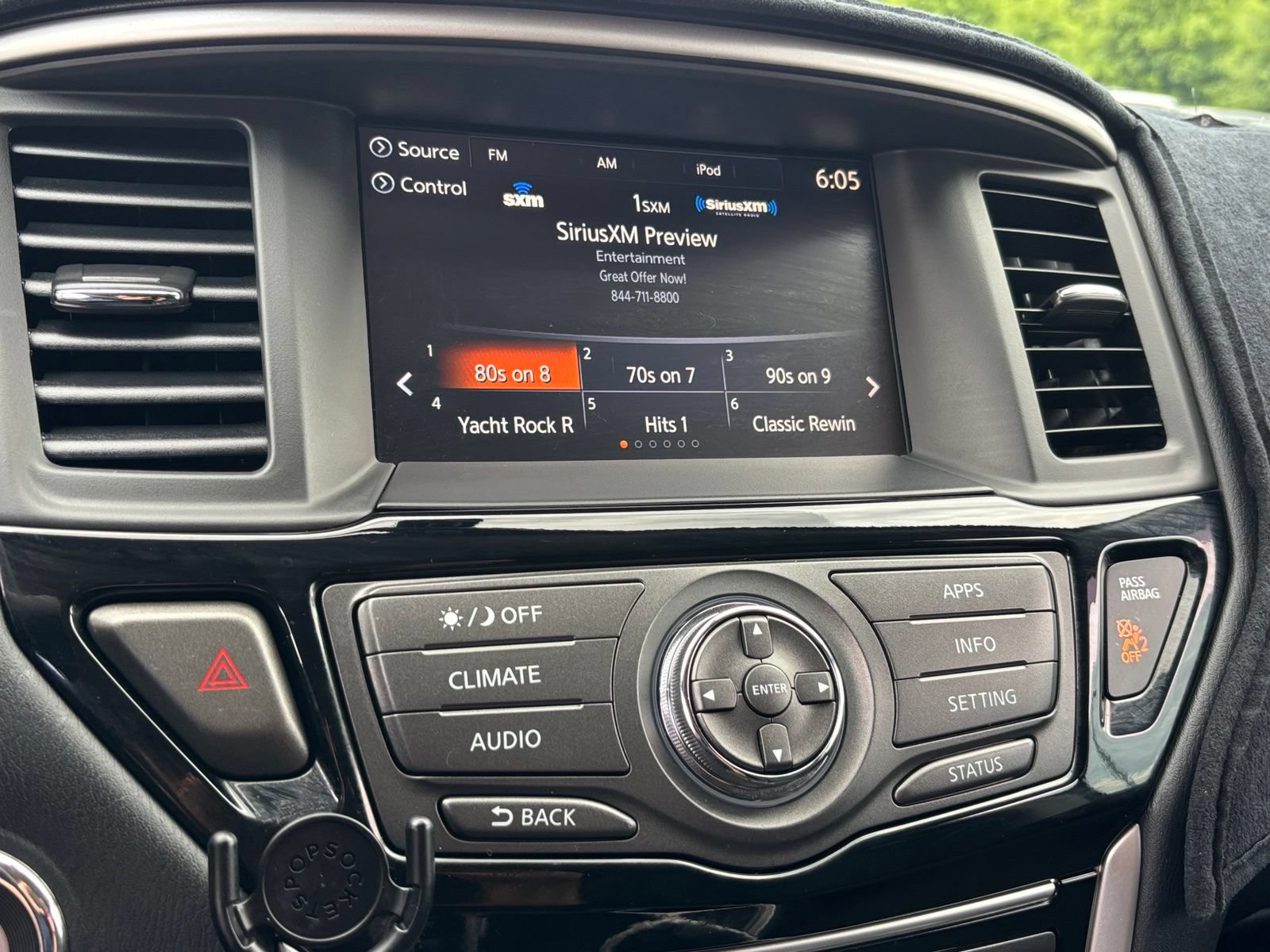 Used 2020 Nissan Pathfinder S FWD image 25