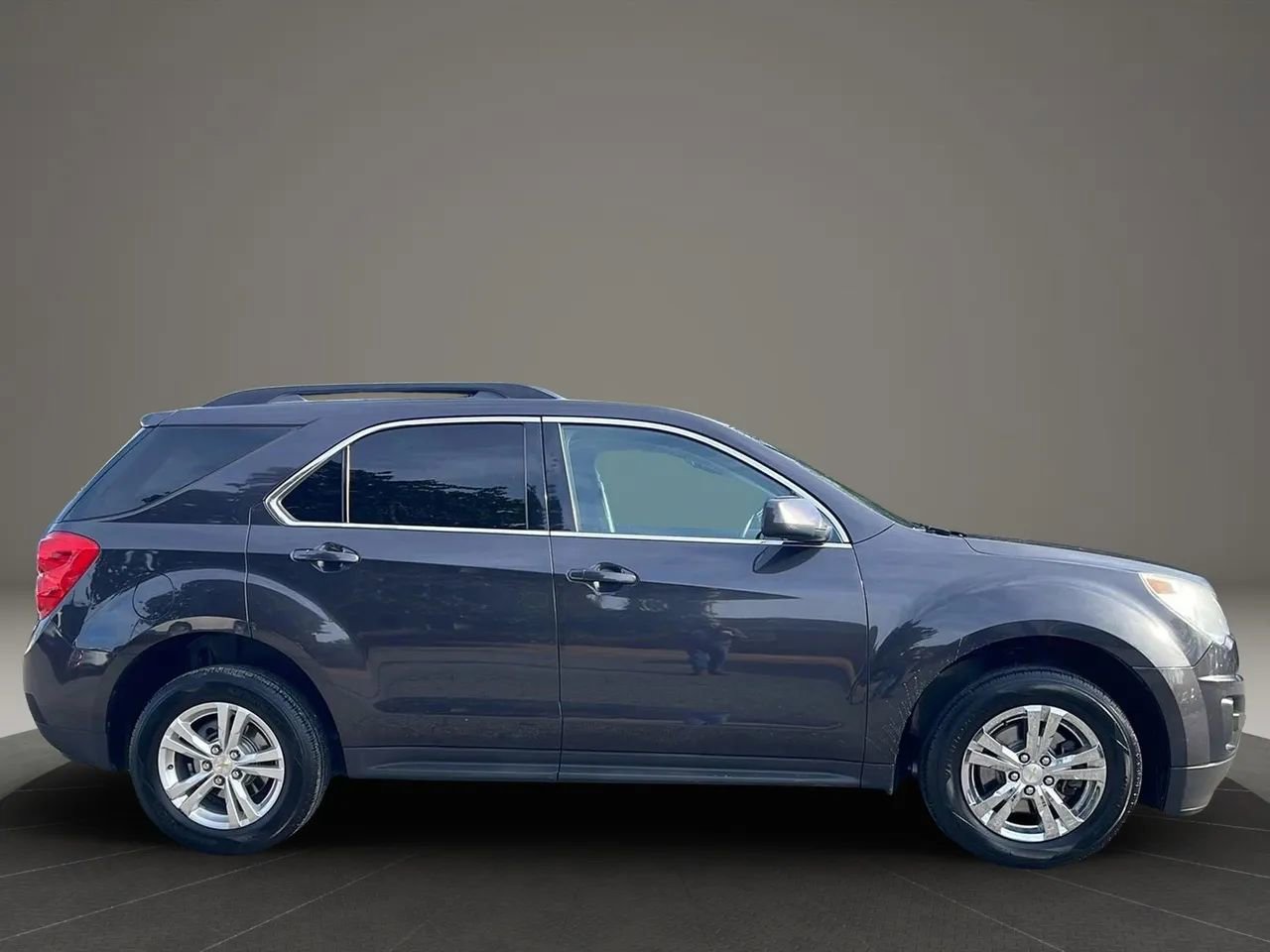 Used 2014 Chevrolet Equinox LT w/ Driver Convenience Package image 4